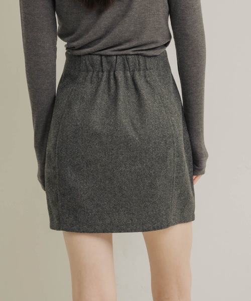 NEUNA（ヌナ）の「ウールライクコクーンミニスカート（スカート・レディース・ブラック/ブラウン/チャコールグレー・FREE）」の9枚目の写真