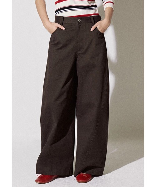 Fano Studios(ファノ ストゥディオズ)の「ミドルウエスト コットンワイドパンツ FQ25K022【Fano Studios】【2025AW】(スラックス・レディース・ダークブラウン・L/M/S)」の3枚目の写真
