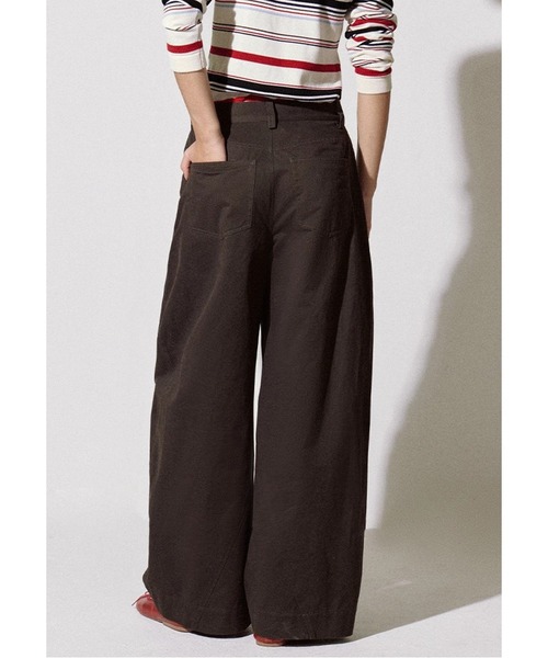 Fano Studios(ファノ ストゥディオズ)の「ミドルウエスト コットンワイドパンツ FQ25K022【Fano Studios】【2025AW】(スラックス・レディース・ダークブラウン・L/M/S)」の4枚目の写真