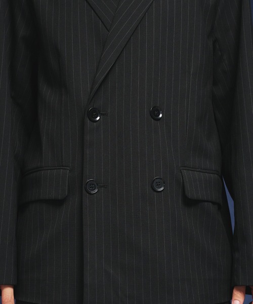 Adoon plain（アドーンプレーン）の「【セットアップ対応】　Eyelet-Detail Striped Tailored Jacket / ハトメデザインストライプテーラードジャケット（テーラードジャケット・メンズ・チャコールグレー/ブラック・LARGE/MEDIUM）」の10枚目の写真
