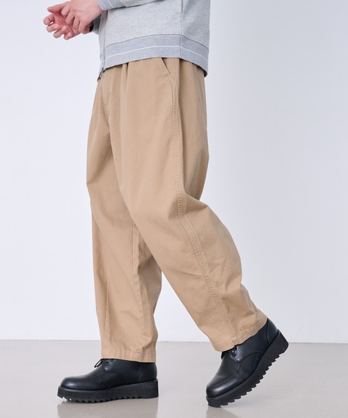 Arnold Palmer（アーノルドパーマー）の「バレルレッグ チノパンツ（チノパンツ・メンズ・ブラック/ベージュ・LL/L/M）」の9枚目の写真