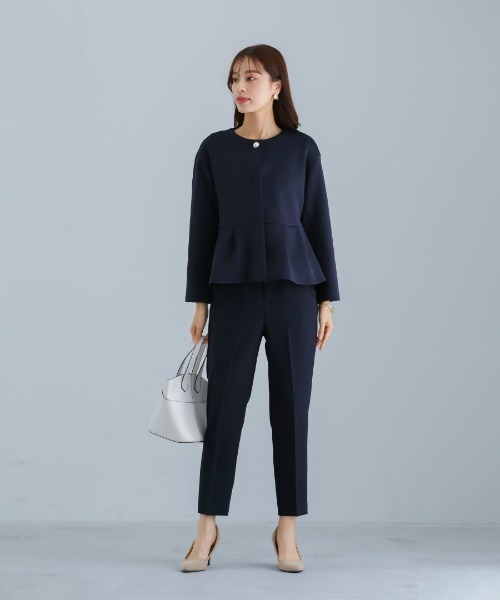 Emilyan(エミリアン)の「無敵のジャケット【洗える・UV CUT・ストレッチ・軽量・接触冷感】ハイストレッチダンボールニット・デザインボタン付ノーカラージャケット(ノーカラージャケット・レディース・ネイビー/ブラック/ライトベージュ・L/S/M)」の11枚目の写真