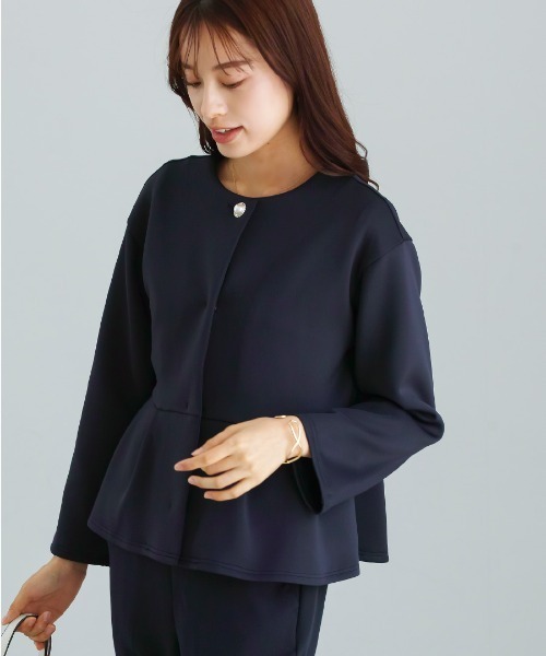 Emilyan(エミリアン)の「無敵のジャケット【洗える・UV CUT・ストレッチ・軽量・接触冷感】ハイストレッチダンボールニット・デザインボタン付ノーカラージャケット(ノーカラージャケット・レディース・ネイビー/ブラック/ライトベージュ・L/S/M)」の12枚目の写真