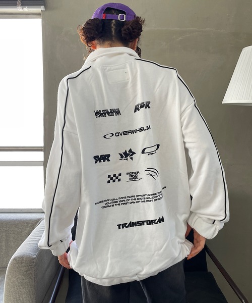 ROGER AND RAW(ロジャーアンドロウ)の「袖パイピングバックプリントスウェットプルオーバー(Tシャツ/カットソー・レディース・ブラック/ライトインディゴブルー/ホワイト/スミクロ・FREE)」の1枚目の写真