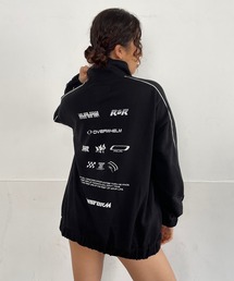袖パイピングバックプリントスウェットプルオーバー
