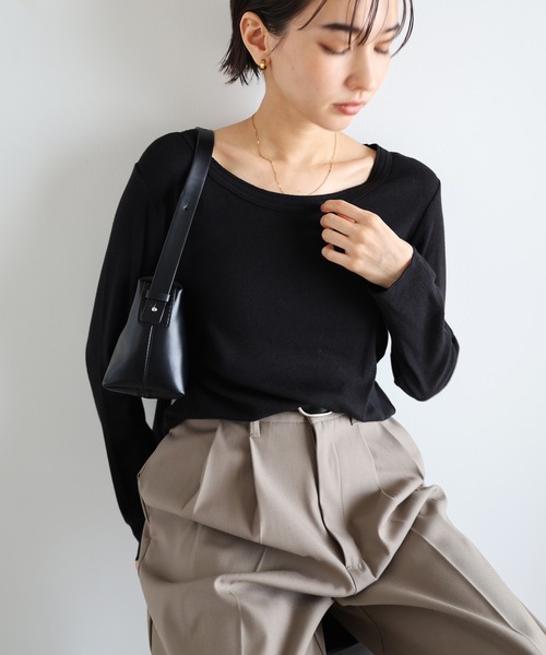 evernavy（エバーネイビー）の「テレコリブラウンドネックプルオーバー（Tシャツ/カットソー・レディース・グレー/チャコールグレー/ブラック/チョコ/ホワイト・M/L）」の11枚目の写真