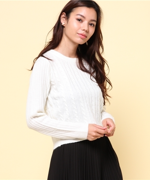 FREE'S MART(フリーズマート)の「起毛ケーブルニット(ニット/セーター・レディース・ピンク/グレー/ネイビー/ホワイト・FREE)」の2枚目の写真