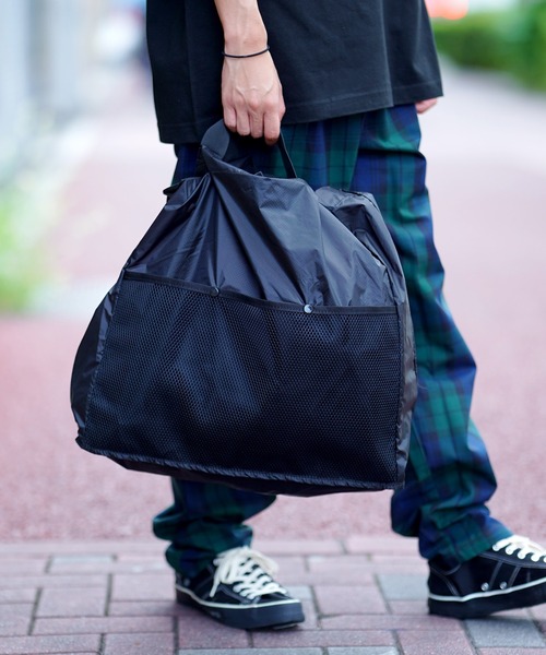 BURLAP OUTFITTER（バーラップアウトフィッター）の「BURLAP OUTFITTER バーラップアウトフィッターFOLDING SHOULDER TOTE（ショルダーバッグ・メンズ・ベージュ/ブラック・FREE）」の9枚目の写真