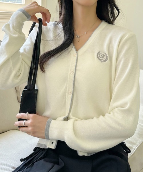 Ada.(エイダ)の「Vネック パイピング デザイン カーディガン(カーディガン/ボレロ・レディース・レッド/ブラウン/ブラック/オフホワイト・FREE)」の20枚目の写真