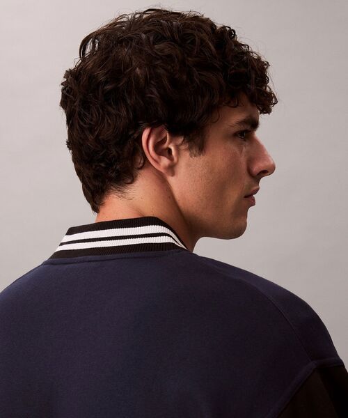 Calvin Klein(カルバン・クライン)の「ジャケット - バーシティボンバージャケット(スタジャン・メンズ・グレー/ブラック・M/S/L)」の13枚目の写真