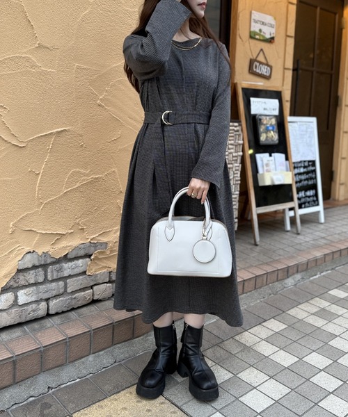 ikka(イッカ)の「カットジャガードワンピース(ワンピース・レディース・ブラック/ブラウン・S/M/L)」の1枚目の写真