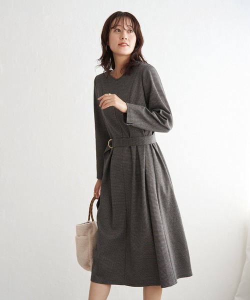 ikka(イッカ)の「カットジャガードワンピース(ワンピース・レディース・ブラック/ブラウン・S/M/L)」の8枚目の写真