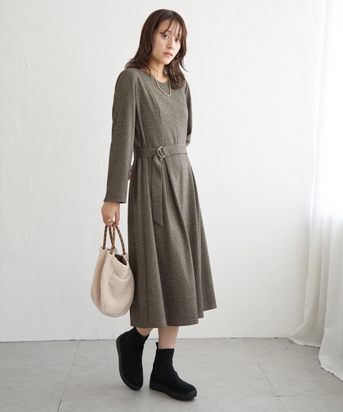 ikka(イッカ)の「カットジャガードワンピース(ワンピース・レディース・ブラック/ブラウン・S/M/L)」の18枚目の写真