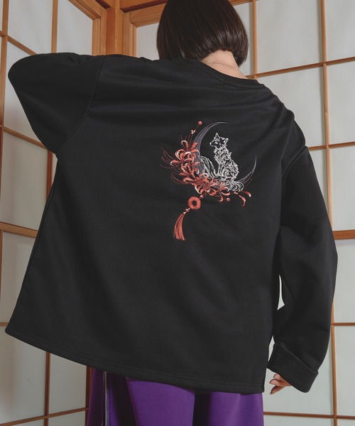 狐独(コドク)の「狐刺繍ビックスウェット(スウェット・メンズ・オフホワイト/パープル/ブラック・MEDIUM/LARGE)」の3枚目の写真