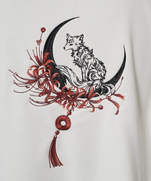 狐独(コドク)の「狐刺繍ビックスウェット(スウェット・メンズ・オフホワイト/パープル/ブラック・MEDIUM/LARGE)」の5枚目の写真