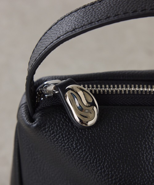 gemeil（ジェムイル）の「スクエアワンショルダーバッグ/gemeilコラボ（ショルダーバッグ・レディース・ブラック系その他2・FREE）」の8枚目の写真