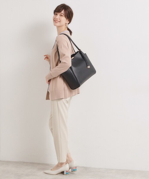 ITS'DEMO（イッツデモ）の「【通勤】タッセル付き変形A4トート（トートバッグ・レディース・ナチュラル/ブラック/ブラウン系/モスグリーン・00）」の19枚目の写真