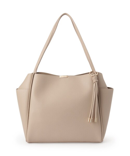 ITS'DEMO（イッツデモ）の「【通勤】タッセル付き変形A4トート（トートバッグ・レディース・ナチュラル/ブラック/ブラウン系/モスグリーン・00）」の6枚目の写真