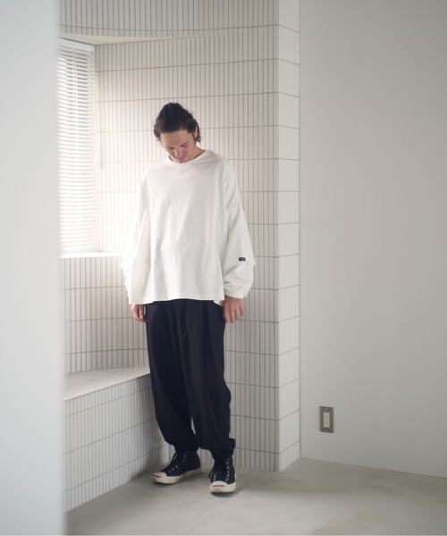 ADAM PATEK(アダムパテック)の「ADAMPATEK/wide boxcut layered long sleeve/ワイドボックスシルエットフェイクレイヤードロンT(Tシャツ/カットソー・メンズ・ブラック/ホワイト・1/2)」の7枚目の写真