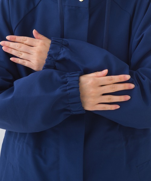 OMNES（オムネス）の「撥水加工マウンテンパーカーロングコート（テーラードジャケット・レディース・ベージュ/ネイビー/ブラック/カーキ・FREE）」の7枚目の写真