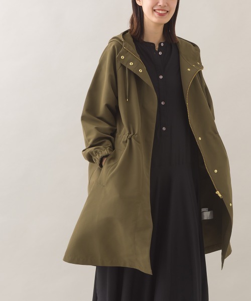 OMNES（オムネス）の「撥水加工マウンテンパーカーロングコート（テーラードジャケット・レディース・ベージュ/ネイビー/ブラック/カーキ・FREE）」の17枚目の写真