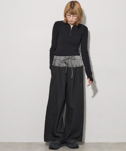 leimn(レイムン)の「サテン切り替えタックパンツ(その他パンツ・レディース・ブラック/ブラウン・M)」の3枚目の写真