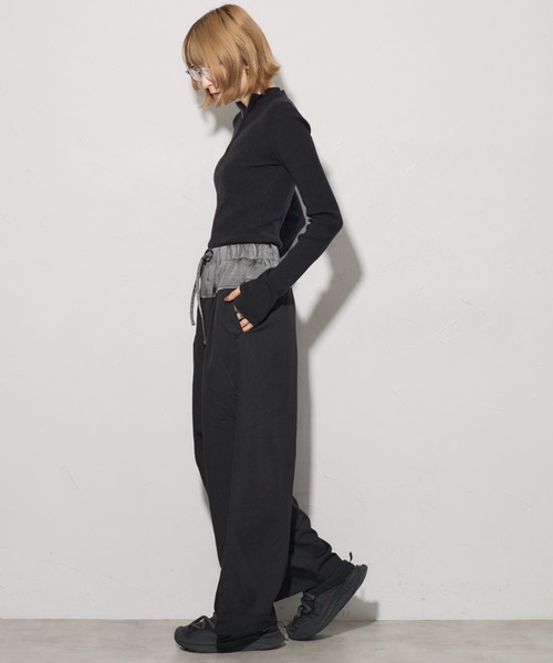 leimn(レイムン)の「サテン切り替えタックパンツ(その他パンツ・レディース・ブラック/ブラウン・M)」の5枚目の写真