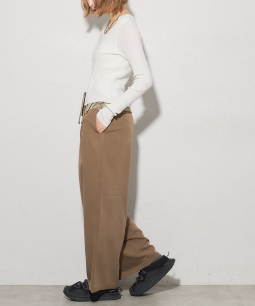 leimn(レイムン)の「サテン切り替えタックパンツ(その他パンツ・レディース・ブラック/ブラウン・M)」の12枚目の写真