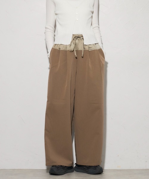 leimn(レイムン)の「サテン切り替えタックパンツ(その他パンツ・レディース・ブラック/ブラウン・M)」の14枚目の写真
