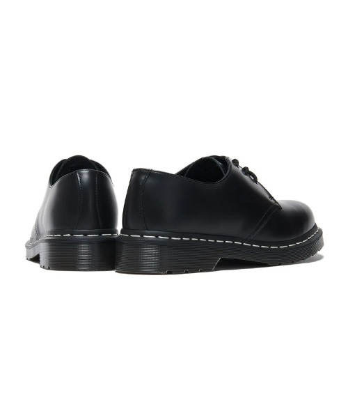 Dr. Martens(ドクターマーチン)の「Dr. Martens 1461 WHITE STITCH(ドクターマーチン 1461 ホワイトステッチ 3 ホール シューズ)(ドレスシューズ・メンズ・ブラック・23cm/24cm/25cm/26cm/28cm)」の2枚目の写真