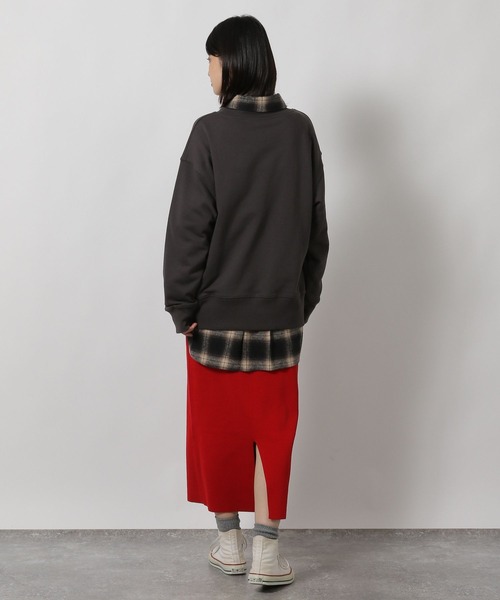 LAKOLE（ラコレ）の「アソートグラフィックスウェット / 606403（スウェット・レディース・グレー/オートミール/チャコール/パープル・FREE）」の10枚目の写真