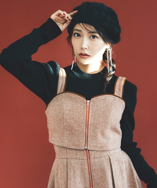 REDYAZEL（レディアゼル）の「パワショルボトルネックニットトップス（ニット/セーター・レディース・ブラック/ホワイト/レッド/ブラウン・FREE）」の5枚目の写真