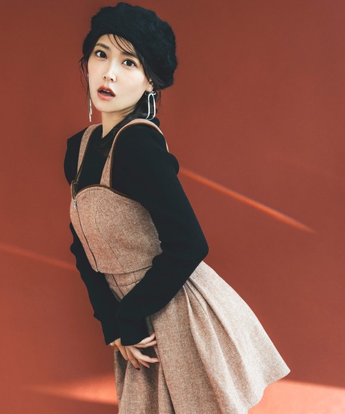 REDYAZEL（レディアゼル）の「パワショルボトルネックニットトップス（ニット/セーター・レディース・ブラック/ホワイト/レッド/ブラウン・FREE）」の8枚目の写真