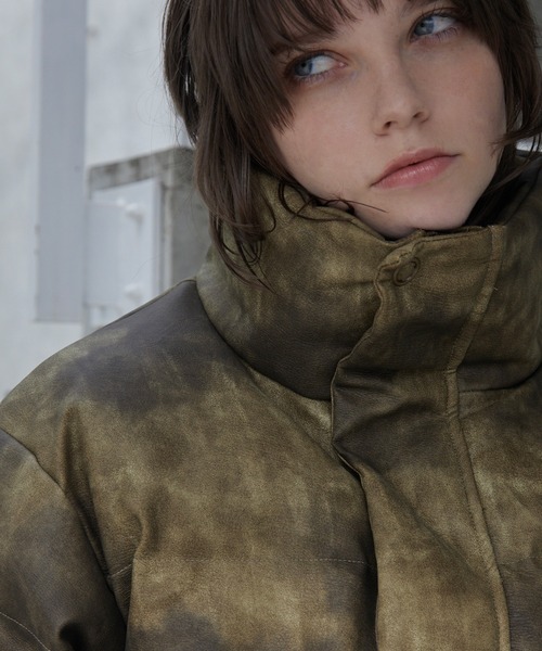 Spielio(シュピーリオ)の「【Spielio】Vintage like high neck padded jacket / ヴィンテージライク合皮ハイネック中綿ジャケット(ダウンジャケット/コート・メンズ・ブラウン/ブラック・L/M/S)」の10枚目の写真