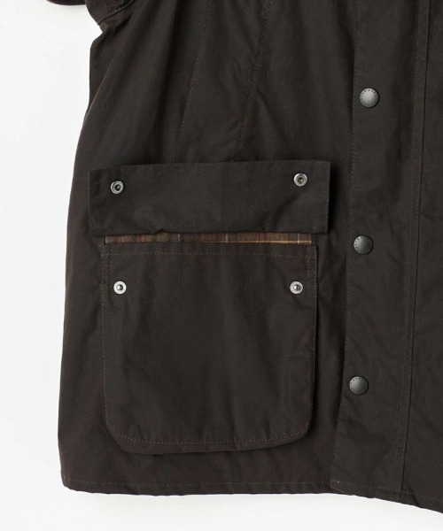 Barbour（バブアー）の「[別注]オーバーサイズ ビデイル(ワックスド コットン)(UNISEX)（ブルゾン・メンズ・ダークブラウン・36/38/40/34）」の14枚目の写真