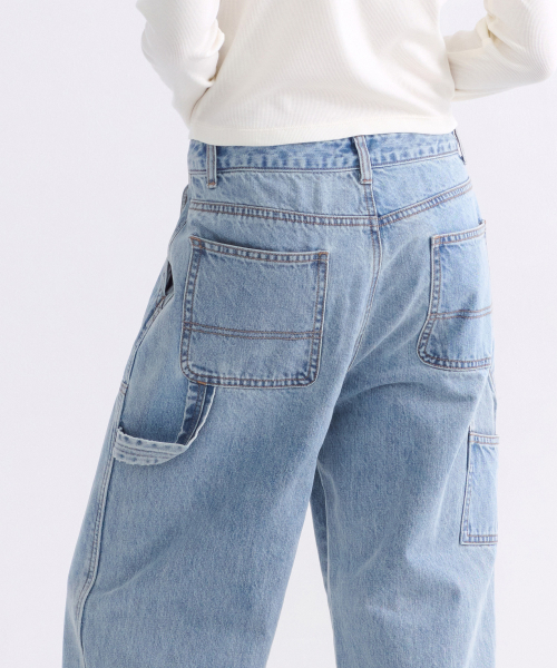 MUSINSA STANDARD WOMAN（ムシンサスタンダードウーマン）の「ウィメンズデニムダブルニカーペンターパンツ[ライトインディゴ]（デニムパンツ・レディース・その他・30/24/25/26/27/28/29）」の5枚目の写真