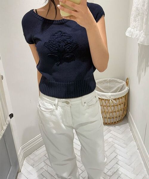 SINOON（シヌーン）の「[クォン・ウンビ着用] フラワーラグランニット (ネイビー)（Tシャツ/カットソー・レディース・ネイビー・FREE）」の5枚目の写真