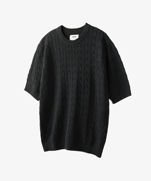 TOFFEE(トフィー)の「クラシックケーブルラウンドネックハーフニット(ブラック)(ニット/セーター・メンズ・その他・MEDIUM/LARGE/X-LARGE)」の1枚目の写真