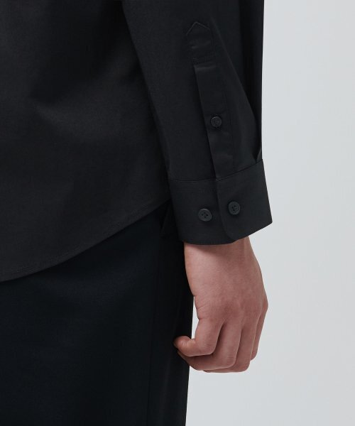 MUSINSA STANDARD（ムシンサスタンダード）の「隠しバートンドレスシャツ[ブラック]（ビジネスシャツ・メンズ・その他・LARGE/X-LARGE/XX-LARGE/SMALL/MEDIUM）」の6枚目の写真