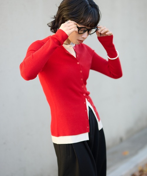LAULEN(ローレン)の「bicolor layered knit cardigan /配色レイヤード長袖ニットカーディガン(カーディガン/ボレロ・レディース・ベージュ/ブラック/チャコールグレー/レッド・FREE)」の7枚目の写真