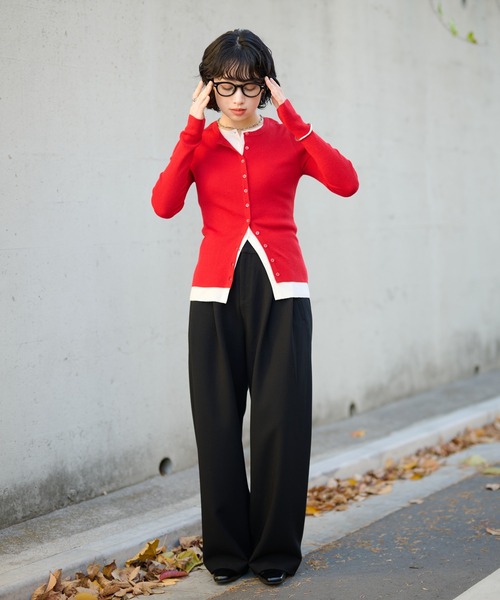 LAULEN(ローレン)の「bicolor layered knit cardigan /配色レイヤード長袖ニットカーディガン(カーディガン/ボレロ・レディース・ベージュ/ブラック/チャコールグレー/レッド・FREE)」の11枚目の写真