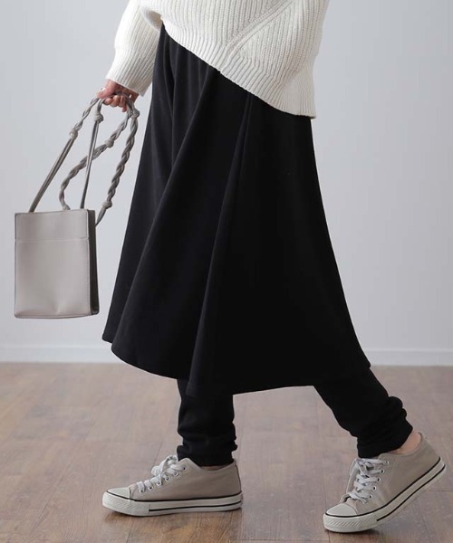 HUG.U(ハグユー)の「裏起毛レギンス付きスカート(スカート・レディース・ブラック/グレー・L/M/3L/2L)」の2枚目の写真