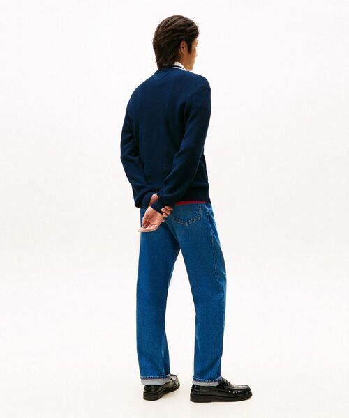 TOMMY HILFIGER(トミーヒルフィガー)の「シーズナルグラフィックコットンクルーネックセーター(ニット/セーター・メンズ・マルチ/ホワイト・MEDIUM/SMALL/LARGE/X-LARGE)」の9枚目の写真