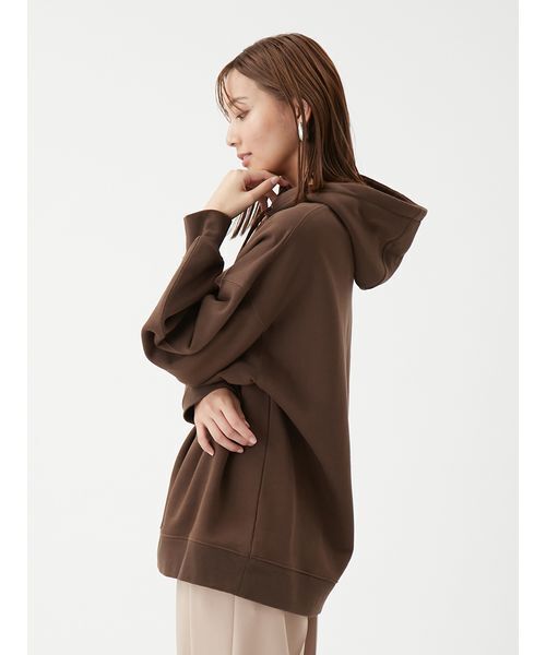 Mila Owen（ミラオーウェン）の「フォルムスリーブ裏起毛フーディー（パーカー・レディース・ブラウン/レッド/ホワイト・F）」の6枚目の写真