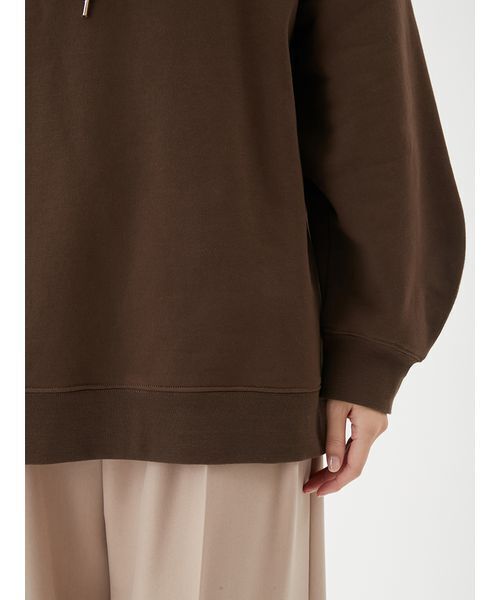 Mila Owen（ミラオーウェン）の「フォルムスリーブ裏起毛フーディー（パーカー・レディース・ブラウン/レッド/ホワイト・F）」の10枚目の写真