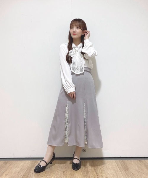 an another angelus(アンアナザーアンジェラス)の「レース切替ナロースカート/fint フィント(スカート・レディース・ネイビー/ラベンダー・FREE)」の13枚目の写真