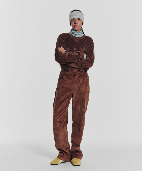 MENASOO(ミナス)の「Applique Velour Sweatshirt_Brown(スウェット・レディース・ブラウン・F)」の8枚目の写真
