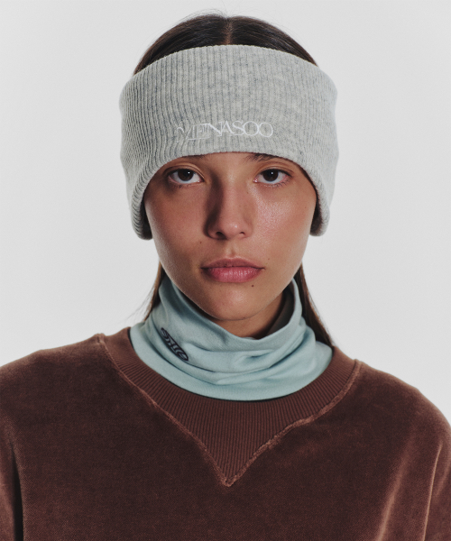 MENASOO(ミナス)の「Applique Velour Sweatshirt_Brown(スウェット・レディース・ブラウン・F)」の9枚目の写真