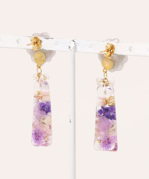 tone(トーン)の「【Sweetlupine】【Sweetlupine】【パープル】淡い花形 クリアステック フラワー お花いっぱい レジン ♡サージカルピアス(MA)(ピアス(両耳用)・レディース・パープル・FREE)」の7枚目の写真