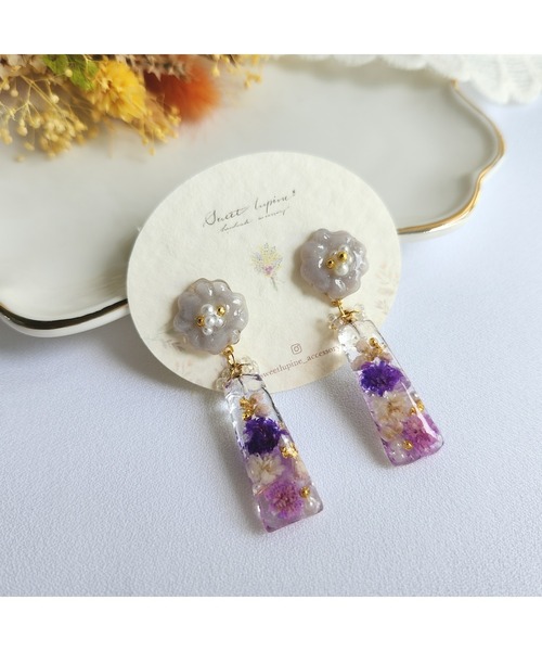 tone(トーン)の「【Sweetlupine】【Sweetlupine】【パープル】淡い花形 クリアステック フラワー お花いっぱい レジン ♡サージカルピアス(MA)(ピアス(両耳用)・レディース・パープル・FREE)」の2枚目の写真